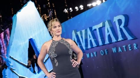 Kate Winslet breaks free diving record while filming。